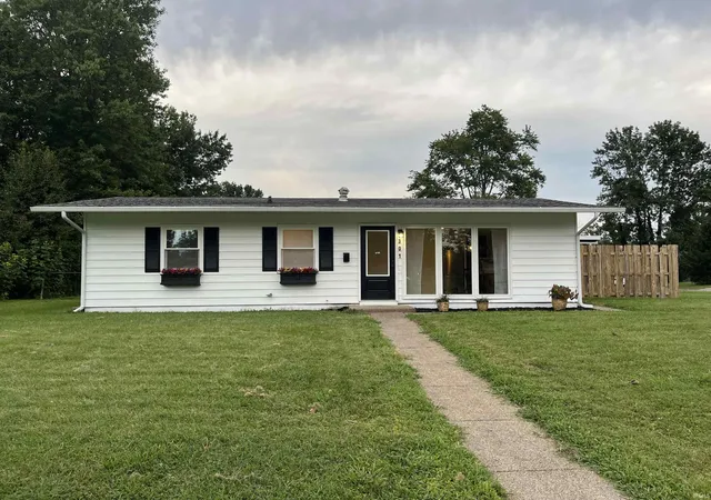 Photo 1 of Sale Pending at 301 Concord Blvd, Evansville, IN 47710 | MLS# 202630266 | Listing updated on 2026-08-28