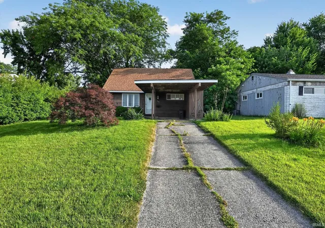 Photo 1 of Sale Pending at 1147 Alpine Dr, South Bend, IN 46614 | MLS# 202630277 | Listing updated on 2026-09-11