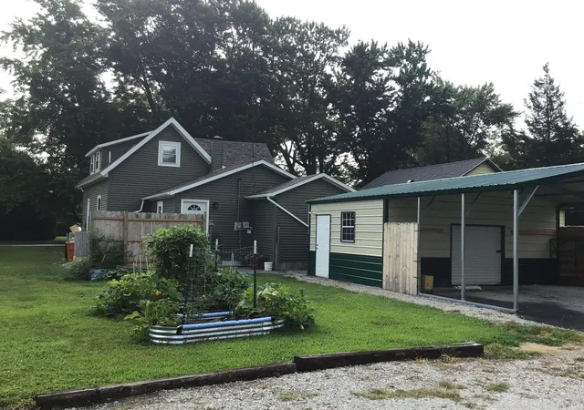 Photo 4 of Manufactured home for sale at 705 N Riverside Dr, Winamac, IN 46996 | MLS# 202630283 | Listing updated on 2026-09-22