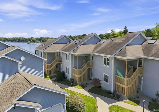 Photo 3 of Condo for sale at 800 E Arthur St #B-8, Warsaw, IN 46580 | MLS# 202630286 | Listing updated on 2026-08-19