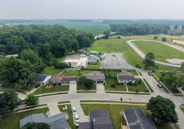 Photo 4 of Manufactured home for sale at 1621 Saint Louis Ave, Fort Wayne, IN 46819 | MLS# 202630311 | Listing updated on 2026-09-17