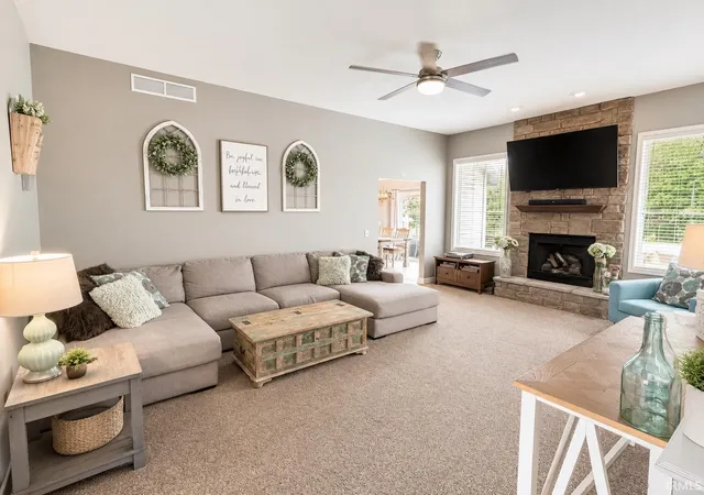 Photo 4 of Manufactured home for sale at 4117 E Oldfield Dr, Leesburg, IN 46538 | MLS# 202630313 | Listing updated on 2026-08-02
