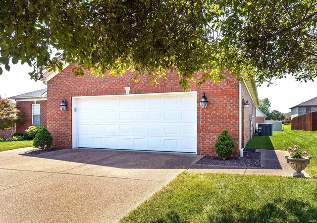 Photo 4 of Manufactured home for sale at 3701 Cobblefield Dr, Evansville, IN 47711 | MLS# 202630319 | Listing updated on 2026-08-25