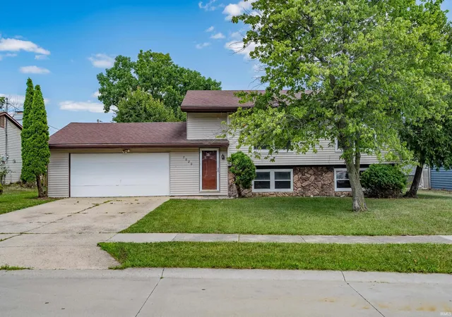 Photo 2 of Manufactured home for sale at 7020 Peartree Ln, Fort Wayne, IN 46825 | MLS# 202630343 | Listing updated on 2026-08-24
