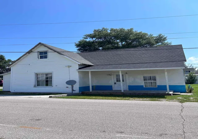 Photo 2 of Manufactured home for sale at 1817 North St, Washington, IN 47501 | MLS# 202630344 | Listing updated on 2026-08-31