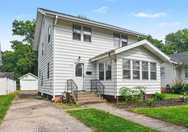 Photo 2 of Manufactured home for sale at 304 Arcade Ave, Elkhart, IN 46514 | MLS# 202630346 | Listing updated on 2026-09-10