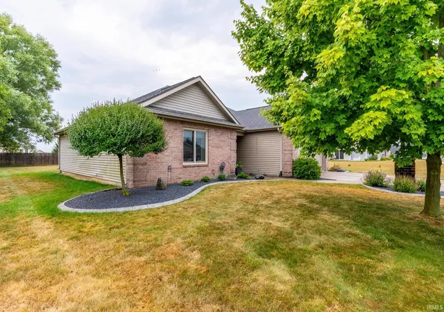 Photo 2 of Sale Pending at 1521 Waynedale Dr, Garrett, IN 46738 | MLS# 202630350 | Listing updated on 2026-09-13