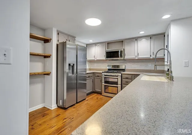 Photo 3 of Manufactured home for sale at 5075 N Union Valley Rd, Bloomington, IN 47404 | MLS# 202630362 | Listing updated on 2026-09-22