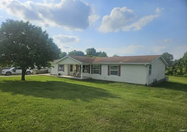 Photo 1 of Sale Pending at 762 Rolling Hills Ests Rd, Washington, IN 47501 | MLS# 202630376 | Listing updated on 2026-08-26