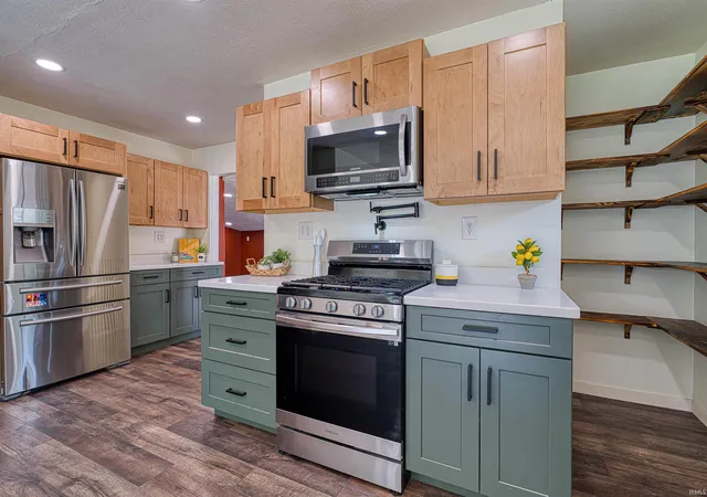 Photo 4 of Sale Pending at 7701 Bartels Rd, Evansville, IN 47710 | MLS# 202630382 | Listing updated on 2026-08-20