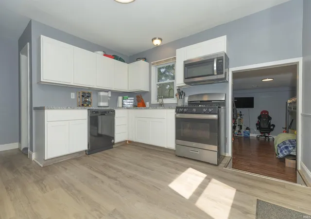 Photo 5 of Sale Pending at 1614 Conlin Ave, Evansville, IN 47714 | MLS# 202630425 | Listing updated on 2026-08-31