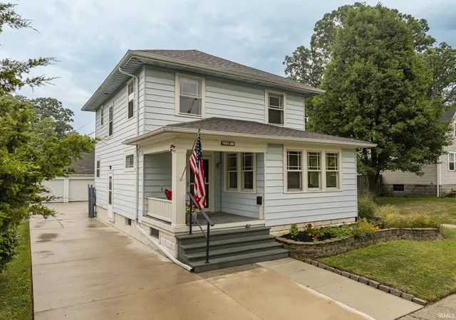 Photo 3 of Sale Pending at 2225 Curdes Ave, Fort Wayne, IN 46805 | MLS# 202630456 | Listing updated on 2026-08-22