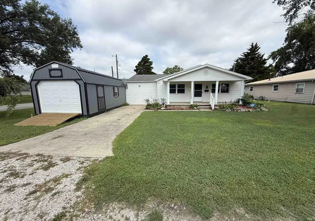 Photo 2 of Manufactured home for sale at 1420 Dewolf St, Vincennes, IN 47591 | MLS# 202630461 | Listing updated on 2026-09-09