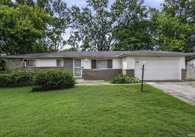 Photo 1 of Manufactured home for sale at 2612 Oakwood Dr, Fort Wayne, IN 46816 | MLS# 202630472 | Listing updated on 2026-08-30