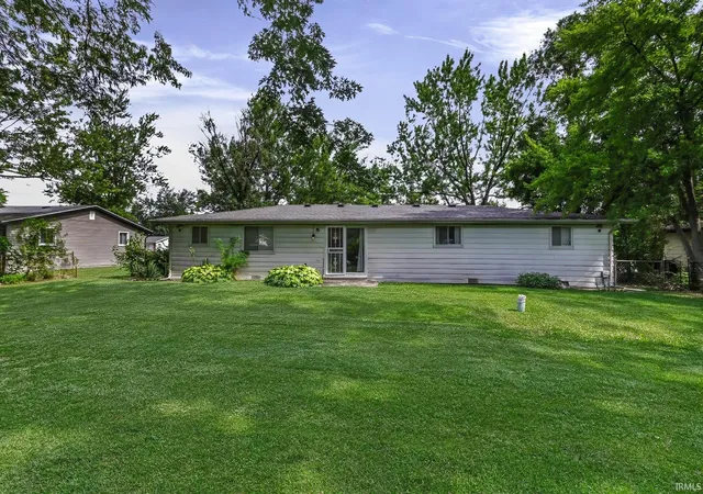 Photo 3 of Manufactured home for sale at 2612 Oakwood Dr, Fort Wayne, IN 46816 | MLS# 202630472 | Listing updated on 2026-08-30