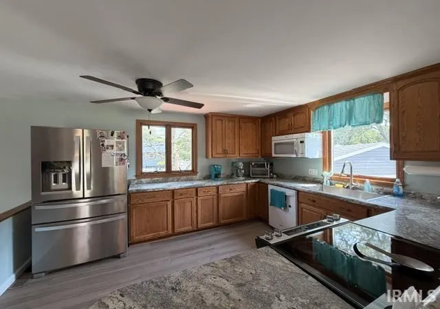 Photo 4 of Manufactured home for sale at 1124 Hiawatha Ct, Wabash, IN 46992 | MLS# 202630496 | Listing updated on 2026-09-04