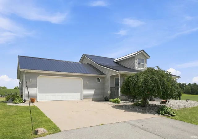 Photo 3 of Sale Pending at 301 S 400 West, Columbia City, IN 46725 | MLS# 202630522 | Listing updated on 2026-09-01