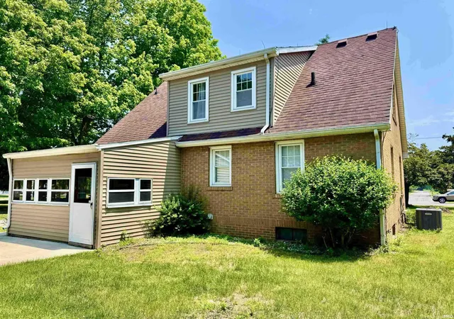 Photo 3 of Manufactured home for sale at 3401 Pleasant Plain Ave, Elkhart, IN 46517 | MLS# 202630530 | Listing updated on 2026-08-28