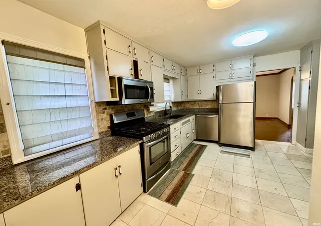 Photo 3 of Manufactured home for sale at 3401 Pleasant Plain Ave, Elkhart, IN 46517 | MLS# 202630530 | Listing updated on 2026-08-28