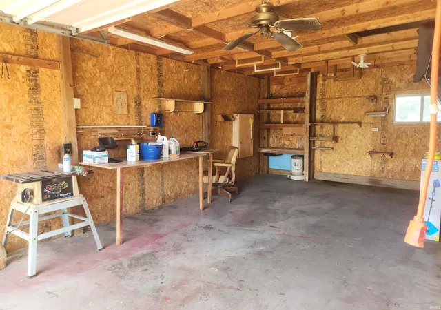 Photo 15 of Manufactured home for sale at 909 W Walnut St, Washington, IN 47501 | MLS# 202630535 | Listing updated on 2026-08-21