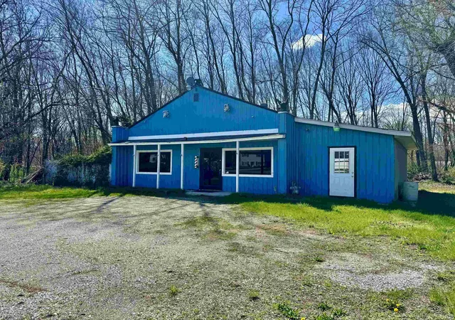 Photo 3 of Manufactured home for sale at 55057 Mayflower Rd, South Bend, IN 46628 | MLS# 202630539 | Listing updated on 2026-07-29