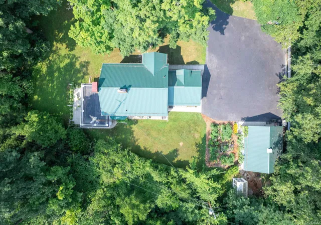 Photo 4 of Manufactured home for sale at 2406 N Wabash Rd, Marion, IN 46952 | MLS# 202630542 | Listing updated on 2026-08-03
