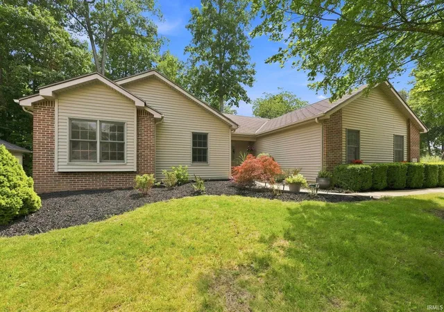Photo 1 of Sale Pending at 10928 Still Holw Run, Fort Wayne, IN 46818 | MLS# 202630548 | Listing updated on 2026-08-24