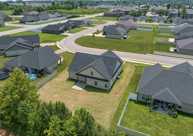 Photo 40 of Sale Pending at 3551 Sand Dr, Newburgh, IN 47630 | MLS# 202630566 | Listing updated on 2026-08-31
