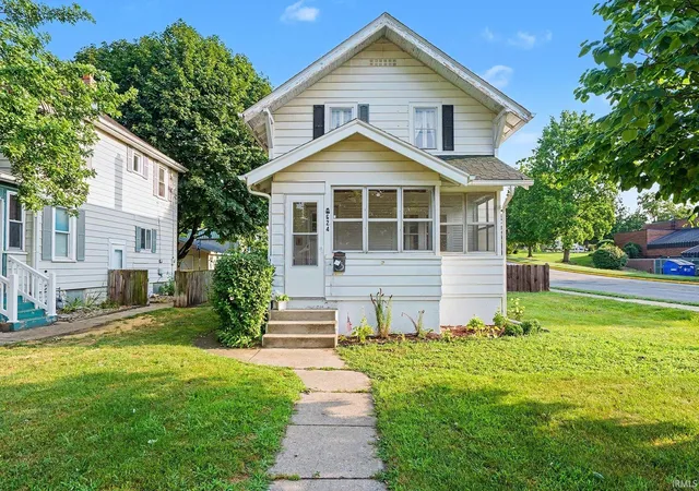 Manufactured home for sale at 624 E Battell St, Mishawaka, IN 46545 | MLS# 202630603