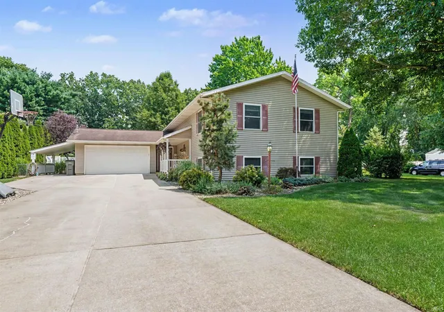Photo 3 of Sale Pending at 52824 County Rd 15, Elkhart, IN 46514 | MLS# 202630609 | Listing updated on 2026-09-15