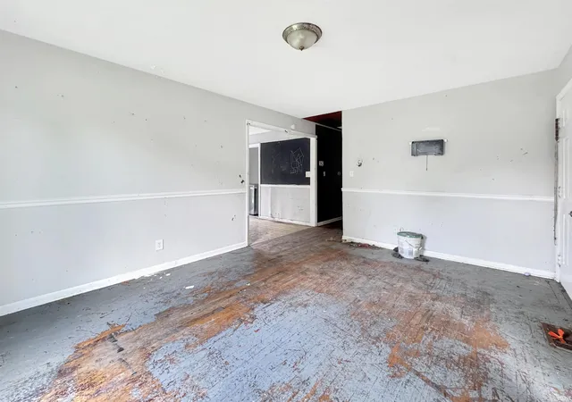 Photo 5 of Manufactured home for sale at 2028 Kathleen Ave, Evansville, IN 47714 | MLS# 202630614 | Listing updated on 2026-07-30