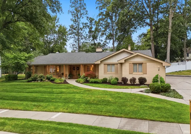 Photo 2 of Sale Pending at 11117 Lantern Ln, Fort Wayne, IN 46845 | MLS# 202630630 | Listing updated on 2026-09-04
