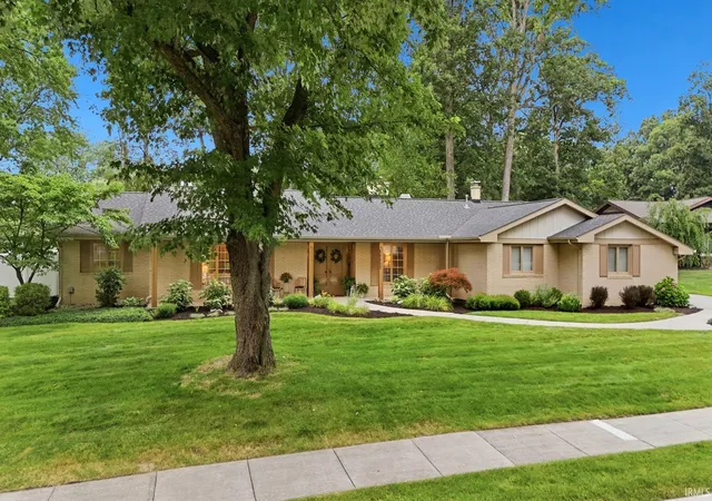Photo 3 of Sale Pending at 11117 Lantern Ln, Fort Wayne, IN 46845 | MLS# 202630630 | Listing updated on 2026-09-04