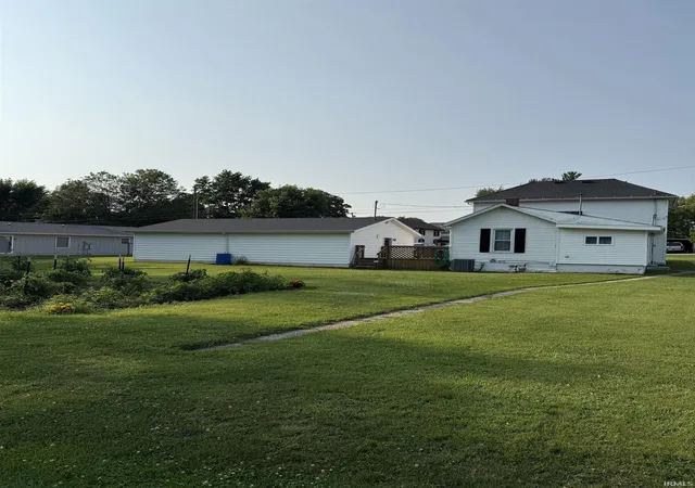 Photo 3 of Manufactured home for sale at 22 E Branson St, La Fontaine, IN 46940 | MLS# 202630631 | Listing updated on 2026-09-22