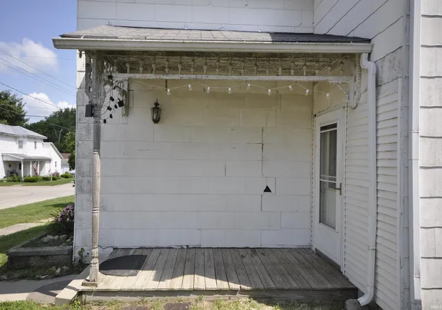 Photo 2 of Manufactured home for sale at 104 N Plum St, Farmland, IN 47340 | MLS# 202630638 | Listing updated on 2026-10-07
