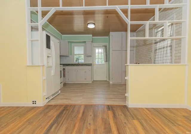 Photo 3 of Manufactured home for sale at 5420 N Fares Ave, Evansville, IN 47711 | MLS# 202630639 | Listing updated on 2026-08-31