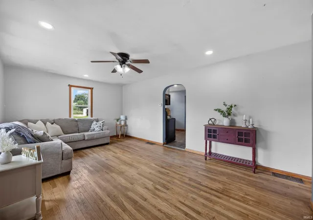 Photo 3 of Manufactured home for sale at 11267 E Main St, Owensburg, IN 47453 | MLS# 202630659 | Listing updated on 2026-07-30