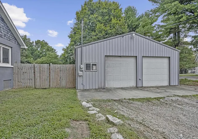 Photo 26 of Manufactured home for sale at 408 W Grave St, Patoka, IN 47666 | MLS# 202630673 | Listing updated on 2026-09-08
