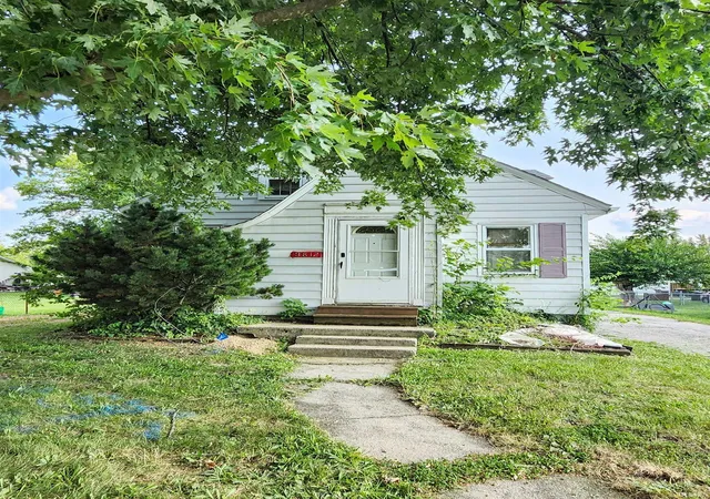 Photo 1 of Sale Pending at 3812 Eastway Dr, Fort Wayne, IN 46806 | MLS# 202630674 | Listing updated on 2026-09-18