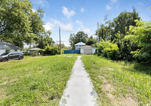 Photo 3 of Manufactured home for sale at 2204 Kemble Ave, South Bend, IN 46613 | MLS# 202630712 | Listing updated on 2026-09-04