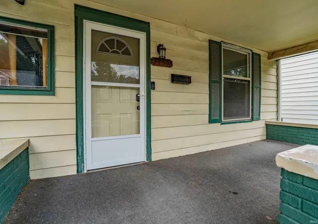 Photo 3 of Sale Pending at 3415 Webster St, Fort Wayne, IN 46807 | MLS# 202630715 | Listing updated on 2026-10-11