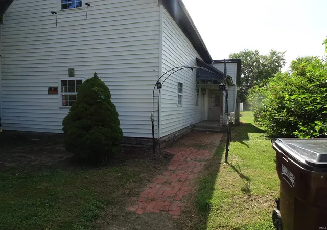 Photo 3 of Manufactured home for sale at 213 S Cory St, Mooreland, IN 47360 | MLS# 202630718 | Listing updated on 2026-08-31