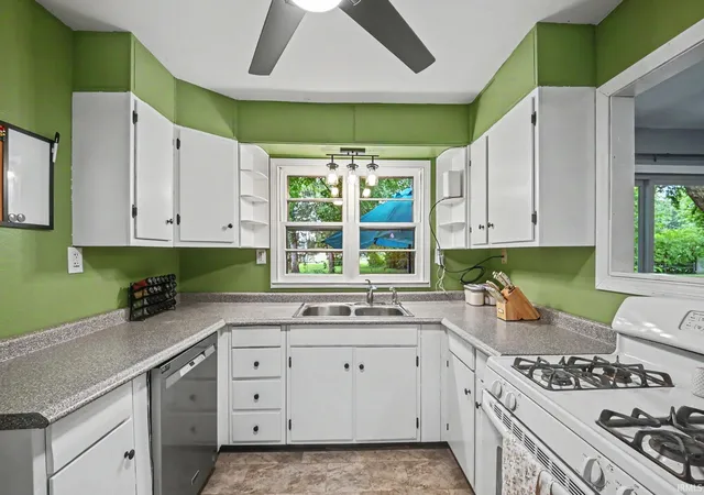Photo 2 of Manufactured home for sale at 3417 Gushwa Dr, Lafayette, IN 47905 | MLS# 202630739 | Listing updated on 2026-08-26