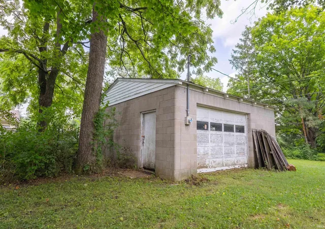 Photo 36 of Sale Pending at 103 N Foster Ave, Albany, IN 47320 | MLS# 202630744 | Listing updated on 2026-08-21