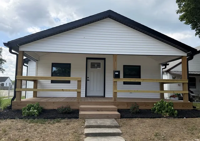 Photo 2 of Manufactured home for sale at 1701 N Lindsay St, Kokomo, IN 46901 | MLS# 202630756 | Listing updated on 2026-09-01