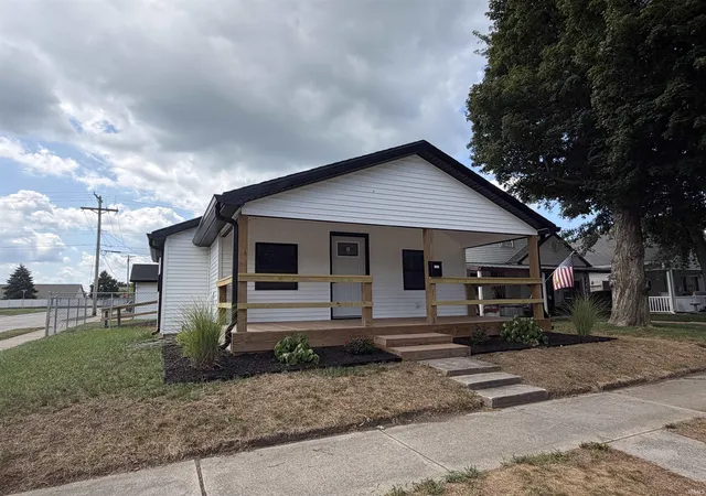 Photo 3 of Manufactured home for sale at 1701 N Lindsay St, Kokomo, IN 46901 | MLS# 202630756 | Listing updated on 2026-09-01