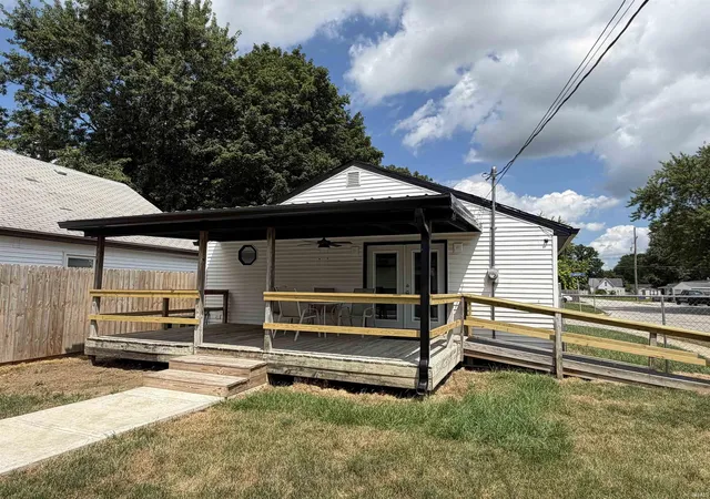 Photo 3 of Manufactured home for sale at 1701 N Lindsay St, Kokomo, IN 46901 | MLS# 202630756 | Listing updated on 2026-09-01