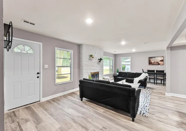 Photo 4 of Manufactured home for sale at 5857 Stellhorn Rd, Fort Wayne, IN 46815 | MLS# 202630769 | Listing updated on 2026-07-30