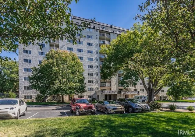 Photo 2 of Condo for sale at 600 S Cullen Ave #703, Evansville, IN 47715 | MLS# 202630784 | Listing updated on 2026-07-30
