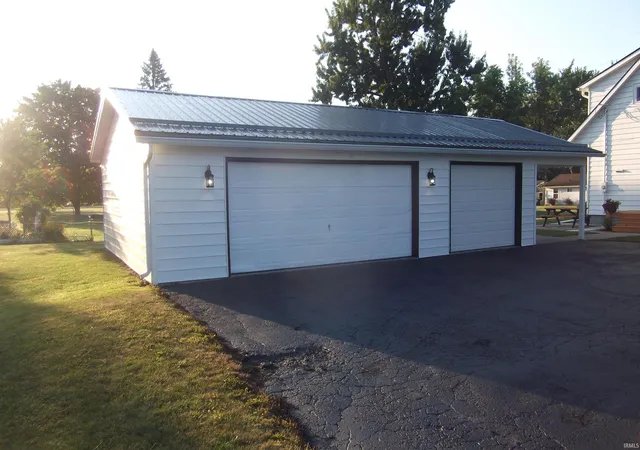 Photo 4 of Manufactured home for sale at 301 E Mill St, Angola, IN 46703 | MLS# 202630786 | Listing updated on 2026-09-01
